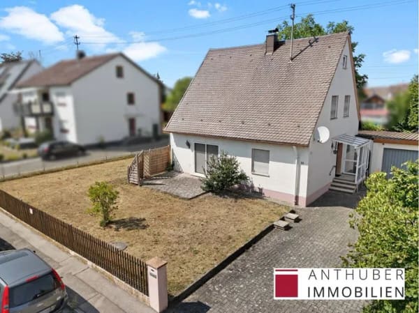 Immobilie in Langweid am Lech - ***Provisionsfrei für Kaufende***Kleines Zweifamilienhaus mit vielseitigen Nutzungsmöglichkeiten - Bild 1