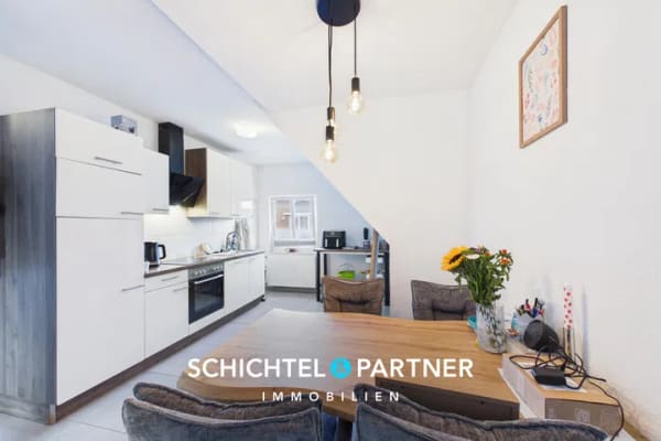 Immobilie in Wiefelstede - Wiefelstede | Modernisiertes Mehrfamilienhaus mit 3-Einheiten und Carport - Bild 4