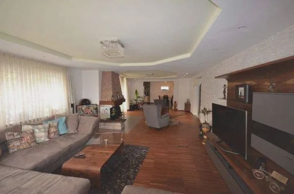 Immobilie in Sulzbach - Der Preis ist heiß! Top sanierter Bungalow in grüner, zentrumsnaher Lage von Sulzbach/Ts. - Bild 0