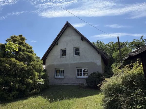 Immobilie in Neuhausen/Spree - Historischer Charme trifft großzügige Möglichkeiten – Einfamilienhaus mit Scheune, weitläufigem Gart - Bild 1