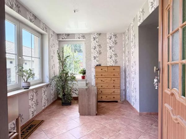 Immobilie in Neuhausen/Spree - Historischer Charme trifft großzügige Möglichkeiten – Einfamilienhaus mit Scheune, weitläufigem Gart - Bild 2