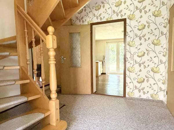 Immobilie in Neuhausen/Spree - Historischer Charme trifft großzügige Möglichkeiten – Einfamilienhaus mit Scheune, weitläufigem Gart - Bild 3