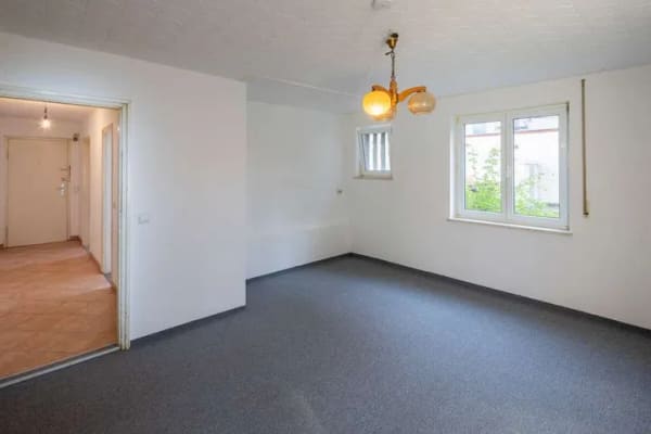 Immobilie in Buchloe - Attraktive 2-Zimmer-Wohnung mit Balkon, Kellerabteil und Stellplatz - Bild 2
