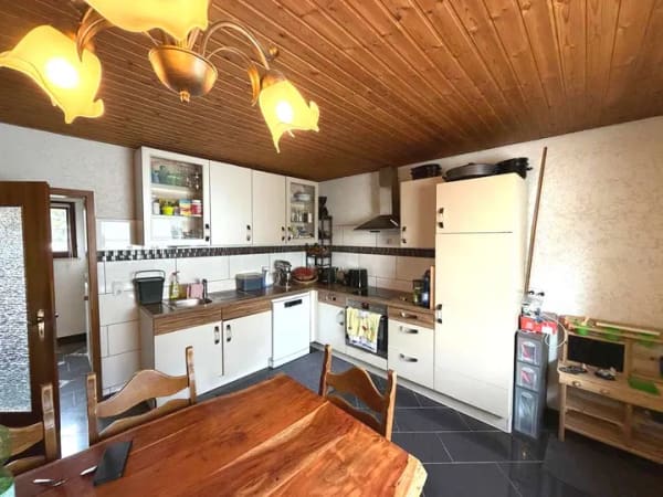 Immobilie in Saffig - Gepflegtes Einfamilienhaus mit Einliegerwohnung und Gewerbepotenzial in Saffig - Bild 3