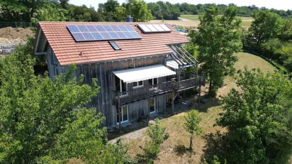 Immobilie in Jagsthausen - Charaktervolles Niedrigenergie-Holzhaus in ruhiger Aussichtslage - Bild 1