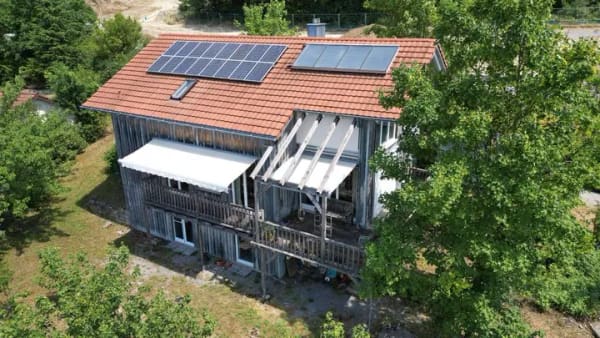 Immobilie in Jagsthausen - Charaktervolles Niedrigenergie-Holzhaus in ruhiger Aussichtslage - Bild 3