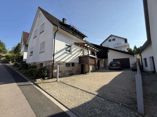 Immobilie in Gaggenau - Ihr Sanierungsprojekt mit Zukunft – Einfamilienhaus in ruhiger Lage - Bild 2
