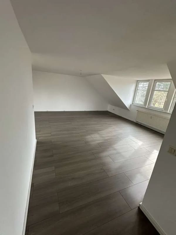 Immobilie in Elsteraue - +++ Schöne vermietet 2 Raumdachgeschosswohnung +++ - Bild 2