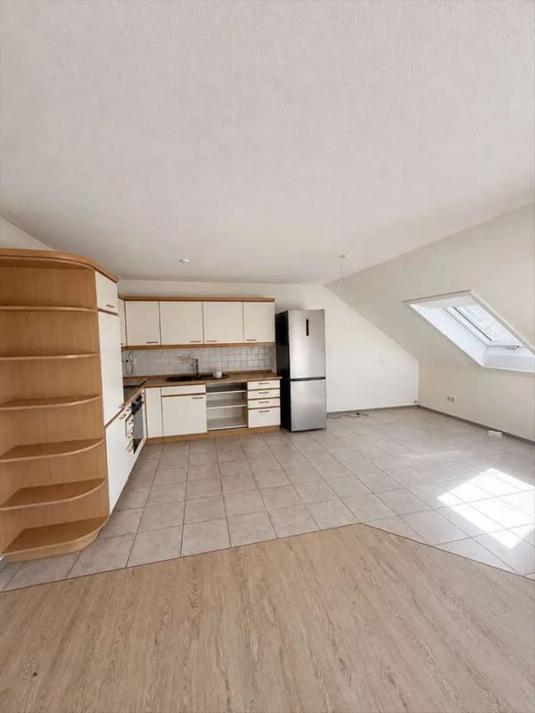 Immobilie in Obersulm - Attraktive 2,5-Zimmer-Wohnung mit Garage+Stellplatz & ausbaufähigem DG zu verkaufen! - Bild 2