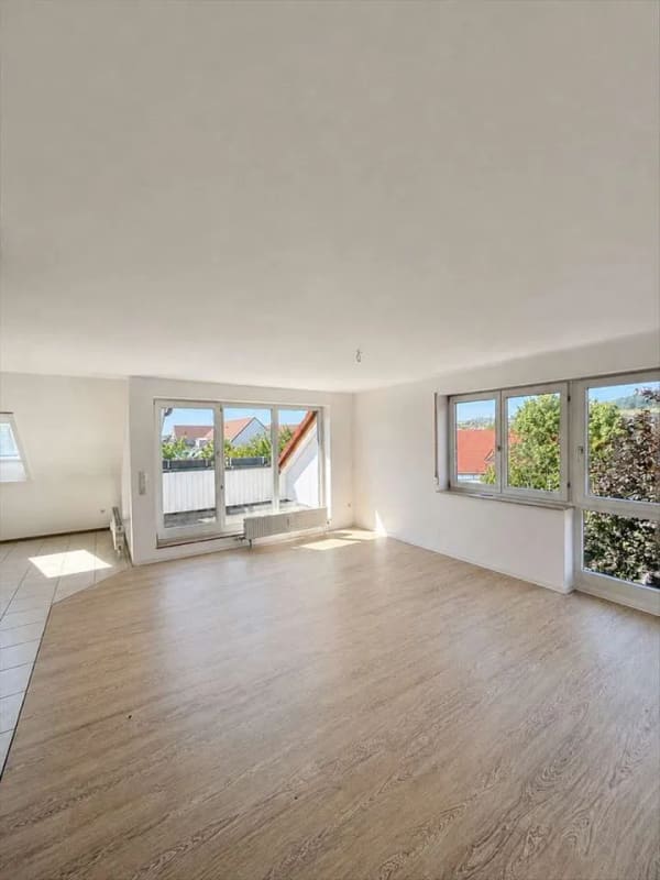 Immobilie in Obersulm - Attraktive 2,5-Zimmer-Wohnung mit Garage+Stellplatz & ausbaufähigem DG zu verkaufen! - Bild 3