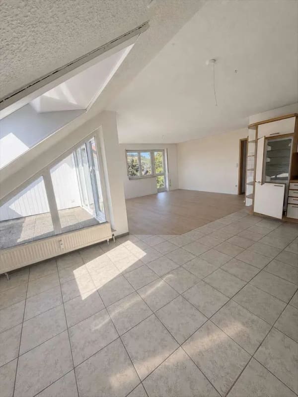 Immobilie in Obersulm - Attraktive 2,5-Zimmer-Wohnung mit Garage+Stellplatz & ausbaufähigem DG zu verkaufen! - Bild 4