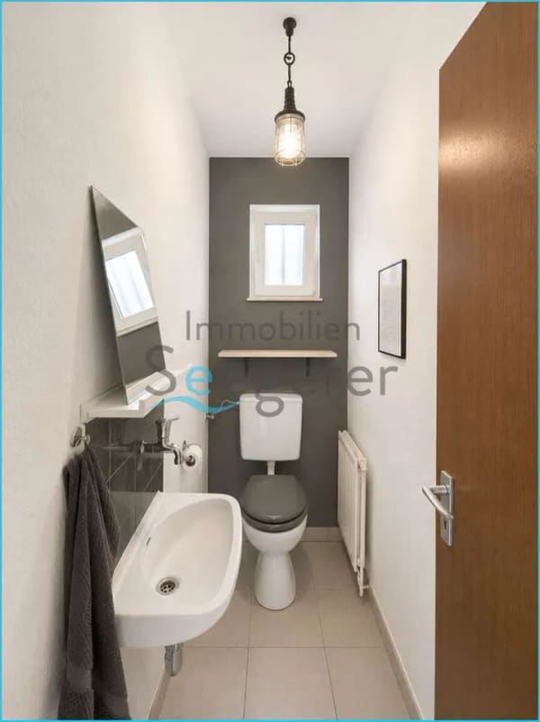 Immobilie in Kressbronn am Bodensee - Immobilien Seegerer: Großzügige 3,5-Zimmer-Wohnung mit Balkon, Aufzug und Blick ins Grüne - Bild 3
