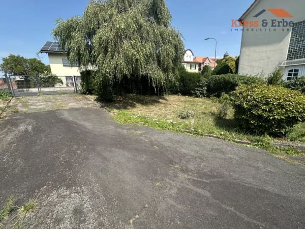 Immobilie in Schlüchtern - Wohnhaus mit Garage, Nebengebäuden und Entwicklungspotenzial in Schlüchtern-Stadt - Bild 3