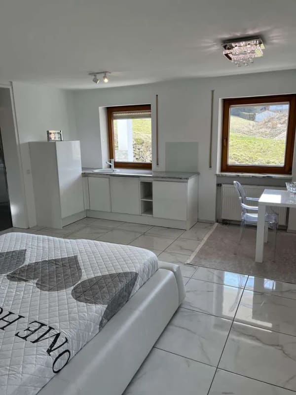 Immobilie in Dürbheim - Einfamilienhaus mit ELW ebenerdig - 230m2 - 1020m2 Grundstück - Gehobene Ausstattung Am Waldrand - Bild 4