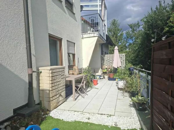 Immobilie in Hochdorf - 73269 Hochdorf: Geräumige 2,5-Zi-Wohnung mit Terrasse/Außenbereich. Tiefgarage. Frei zum 31.10.26 - Bild 0