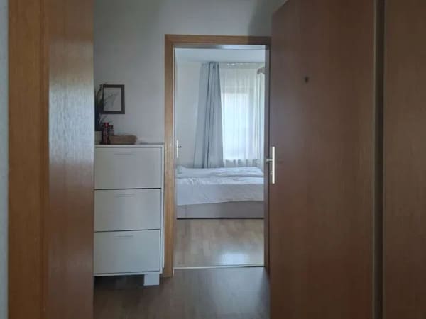 Immobilie in Hochdorf - 73269 Hochdorf: Geräumige 2,5-Zi-Wohnung mit Terrasse/Außenbereich. Tiefgarage. Frei zum 31.10.26 - Bild 3