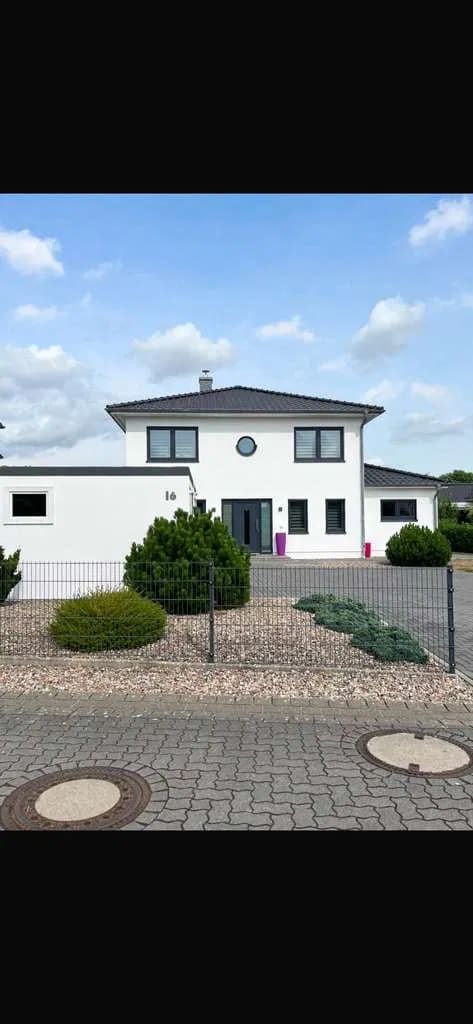 Immobilie in Lauenbrück - Stilvolles Einfamilienhaus in bevorzugter Feldrandlage mit unverbaubarem Weitblick - Privatverkauf - Bild 0