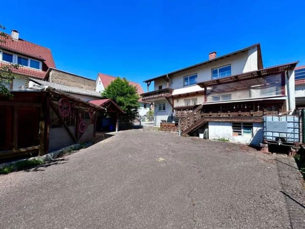 Immobilie in Wiesloch - Viel Platz und viele Möglichkeiten – Ein-/Zweifamilienhaus auf ca. 700 m² Grundstück - Bild 0