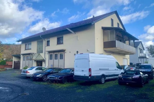 Immobilie in Wächtersbach - VIEL RAUM FÜR WOHNEN, ARBEITEN UND NEUEN MÖGLICHKEITEN - Bild 2