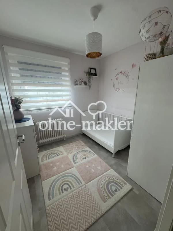 Immobilie in Liederbach - Provisionsfrei, Stilvoll modernisierte 3-Zimmer-Wohnung mit Skylineblick und Loggia in Liederbach - Bild 4