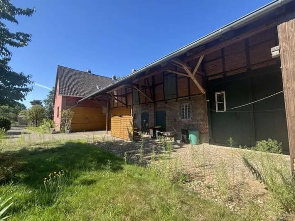 Immobilie in Uetze - Großzügig, ruhig und vielseitig - Bild 1