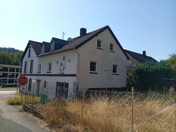 Immobilie in Schleiden - Zwei Häuser mit Entwicklungspotenzial, ein attraktiver Preis: Wohnen in Schleiden in der Eifel - Bild 3