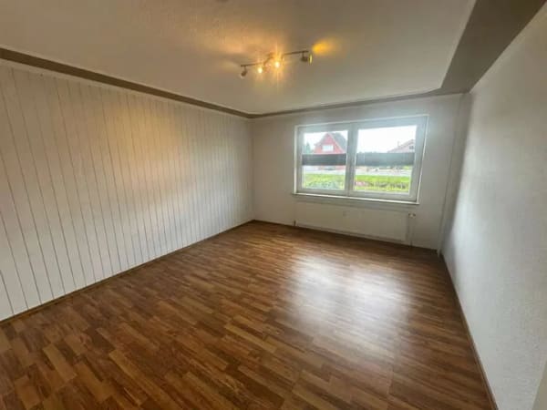 Immobilie in Ostrhauderfehn - *Renditestarke Immobilie in Ostrhauderfehn: 3 Wohneinheiten in ruhiger Kanallage – JNKM 19.920 €* - Bild 3