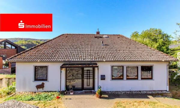 Immobilie in Villmar - Charmantes Einfamilienhaus in traumhafter Lage mit unverbaubarem Panoramablick in Villmar-Aumenau - Bild 0