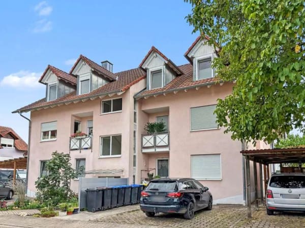 Immobilie in Eschbach - Sehr gepflegte, vermietete 3-Zimmer-Dachgeschosswohnung in Eschbach - Bild 0