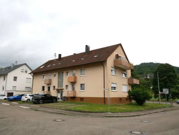 Immobilie in Murrhardt - Geräumige und helle Wohnung mit zwei Balkonen in guter Wohnlage! - Bild 0