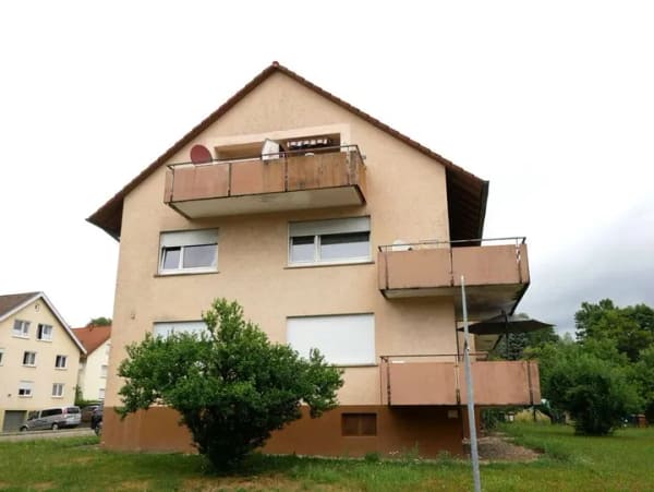 Immobilie in Murrhardt - Geräumige und helle Wohnung mit zwei Balkonen in guter Wohnlage! - Bild 2