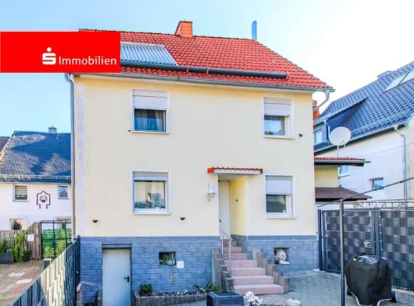 Immobilie in Mengerskirchen - Gepflegtes Wohnhaus im Ortskern von Mengerskirchen  - Bild 0