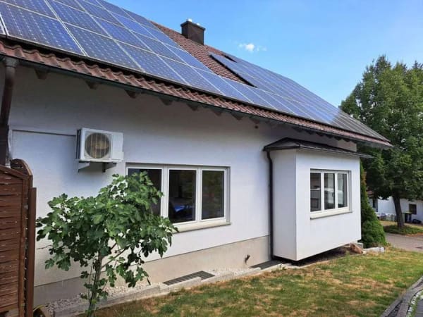 Immobilie in Sternenfels - Sonniges, großzügiges Zweifamilienhaus mit Einliegerwohnung in wundervoll ruhiger Wohnlage - Bild 1
