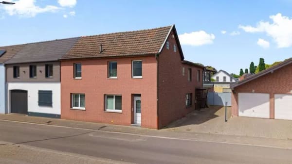 Immobilie in Gangelt - Viel Platz, viele Möglichkeiten – Einfamilienhaus mit 176 m² Wohnfläche in Schierwaldenrath - Bild 0
