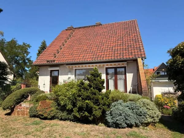 Immobilie in Lübben (Spreewald) - Großzügiges Einfamilienhaus mit Kamin, Terrasse und Garage in ruhiger Lage von Lübben - Bild 3