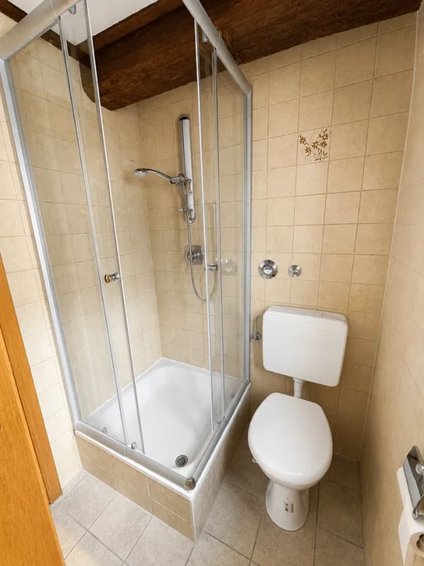 Immobilie in Straubing - MITTEN IN STRAUBING. INVESTIEREN, WO LEBEN STATTFINDET. Vermietete 1-Zimmer-Wohnung in zentraler Innenstadtlage. - Bild 4