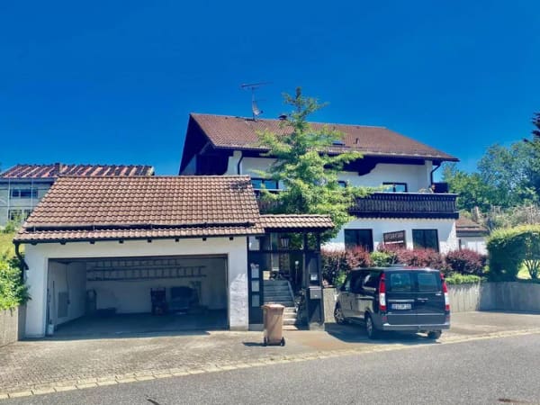 Immobilie in Bischofsmais - Top gepflegt ! Mehrfamilienhaus in Bischofsmais-Habischried - Bild 1