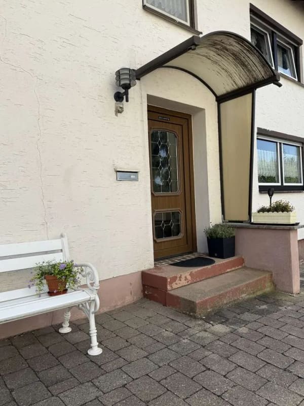 Immobilie in Laupheim - Einfamilienhaus mit Charme & 1.064 m² Grundstück in Laupheim - Bild 2