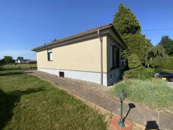 Immobilie in Egg an der Günz - Großzügiger Bungalow mit Blick ins Grüne! - Bild 2