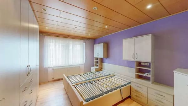 Immobilie in Eußenheim - Viel Raum für Ideen – Zweifamilienhaus mit großem Ausbaupotenzial und Werkstatt-/Ausbaureserve - Bild 2