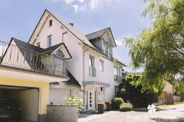 Immobilie in Mespelbrunn - BERK Immobilien - Großzügiges Einfamilienhaus mit Wintergarten, Weitblick und vielseitigem Raumangebot - Bild 2