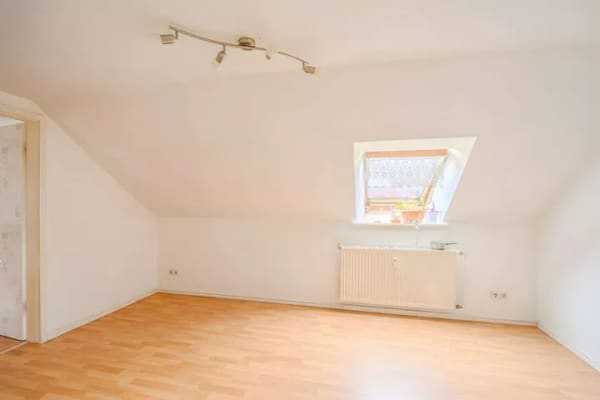 Immobilie in Stralsund - Vermietete Dachgeschosswohnung im Speckgürtel der historischen Altstadt Stralsund - Bild 3