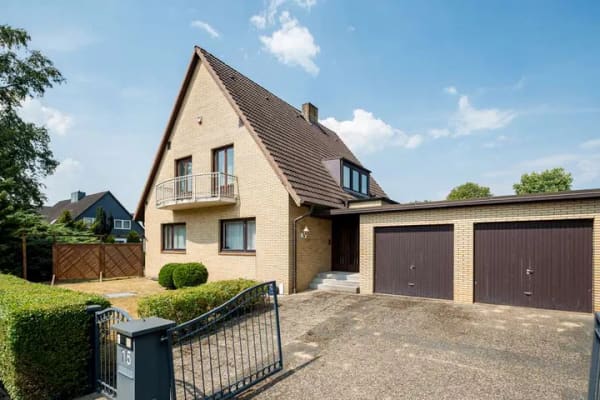 Immobilie in Schenefeld - Charmantes Einfamilienhaus mit großem Grundstück – viel Platz für Familie und individuelle Wohnideen - Bild 4