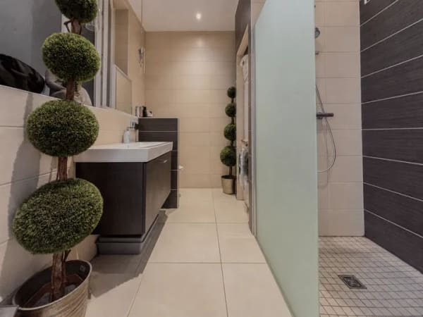 Immobilie in Asbach-Bäumenheim - Moderne 3-ZKB-Erdgeschosswohnung mit Terrasse in Asbach-Bäumenheim zu verkaufen! - Bild 1