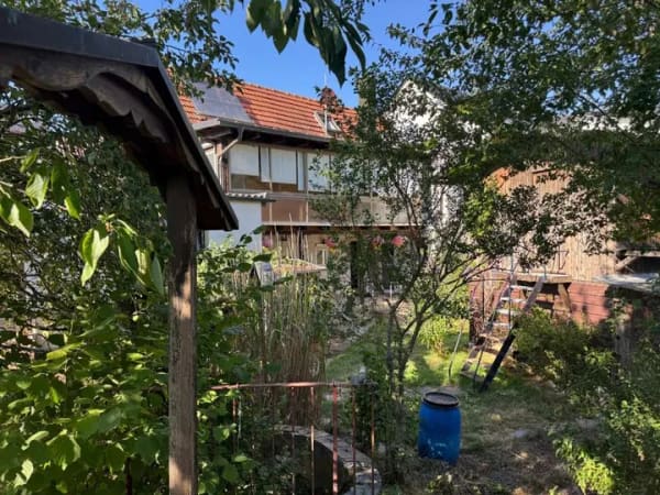 Immobilie in Giengen an der Brenz - am Ortsrand von Burgberg ruhig gelegene, renovierungsbedürftige Doppelhaushälfte zu verkaufen. - Bild 3