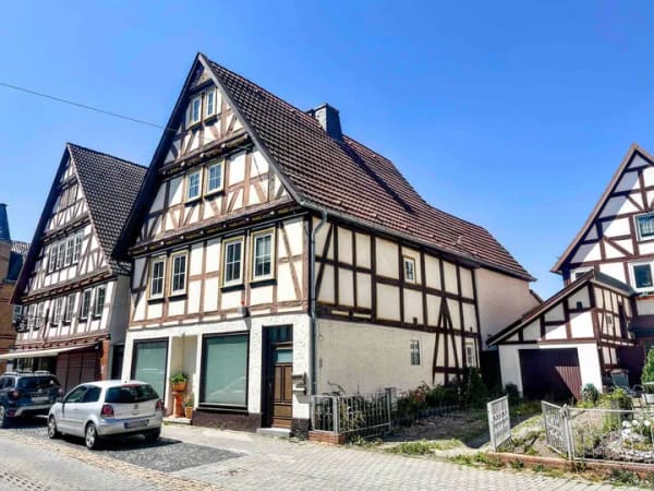 Immobilie in Wolfhagen - Außergewöhnliches Fachwerk-Juwel mit Topausstattung im Herzen von Wolfhagen - Bild 0