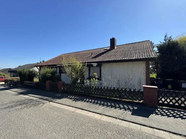 Immobilie in Ober-Olm - Grosszügiges Einfamilienhaus in bester Wohnlage von Ober-Olm - Bild 1