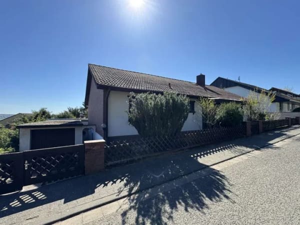 Immobilie in Ober-Olm - Grosszügiges Einfamilienhaus in bester Wohnlage von Ober-Olm - Bild 2