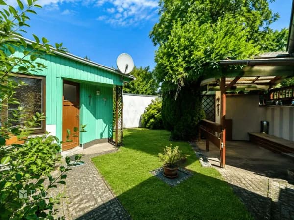 Immobilie in Brüel - ***Vielseitiges Wohn- und Geschäftshaus mit großzügigen Flächen und traumhaftem Garten*** - Bild 1