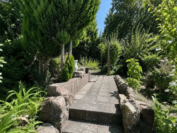 Immobilie in Brüel - ***Vielseitiges Wohn- und Geschäftshaus mit großzügigen Flächen und traumhaftem Garten*** - Bild 4